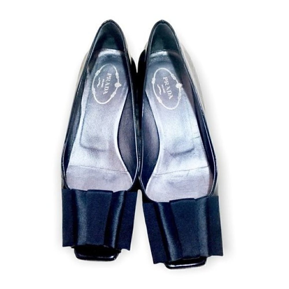 Prada patent leather pump with grosgrain bows Size 38.5 EU, in  Original Box - Picture 3 of 12